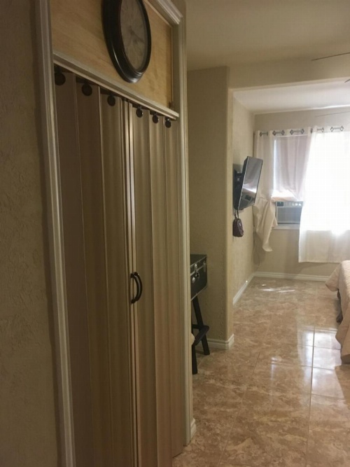 Capri Beach Hotel image 19